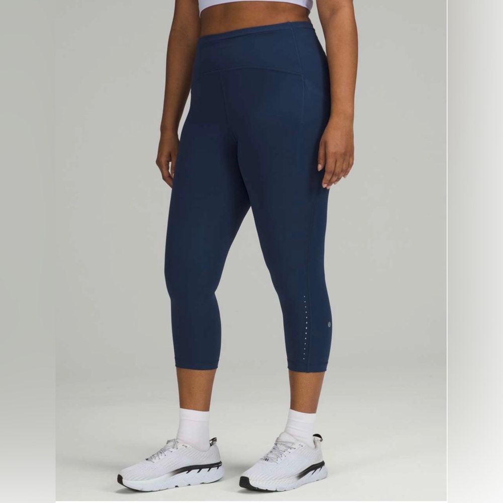 Lululemon Womens Swift Speed High-Rise Crop 21’ 
Size 14 Mineral Blue